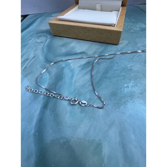 White Ice  Designer Sterling Silver & Diamonds Pendant Necklace New in Box - Picture 4 of 10